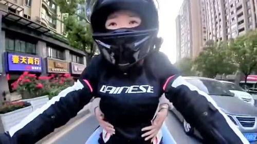 吃瓜浙江小女生视频,揭秘浙江小女生的吃瓜日常